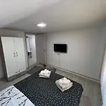 панорама рози Apartament